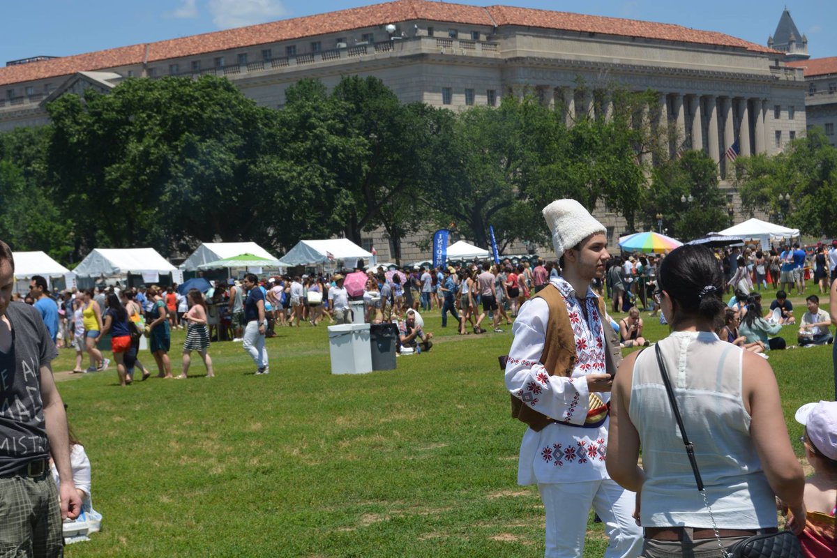 DCCulturalFest's tweet photo. Around the World Cultural Food Festival 
https://t.co/Mkj2bKSMgU #Foodfestival #eventschat #DCTV #food #Thai #fun https://t.co/4TVzHc47uI