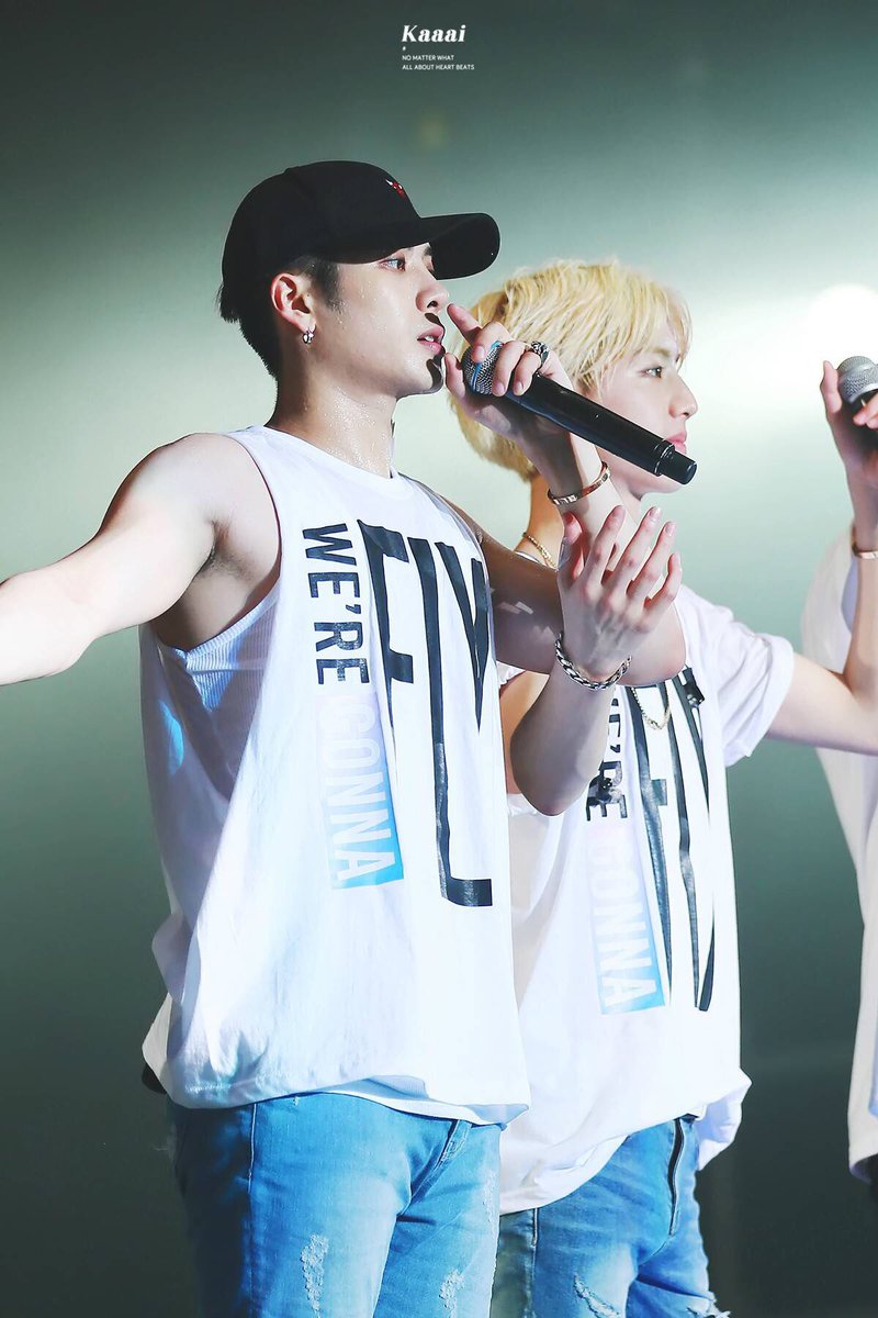 Karrrrri_x's tweet photo. 160618 FLY IN GUANGZHOU #GOT7 #Markson https://t.co/AzRagdrRPw
