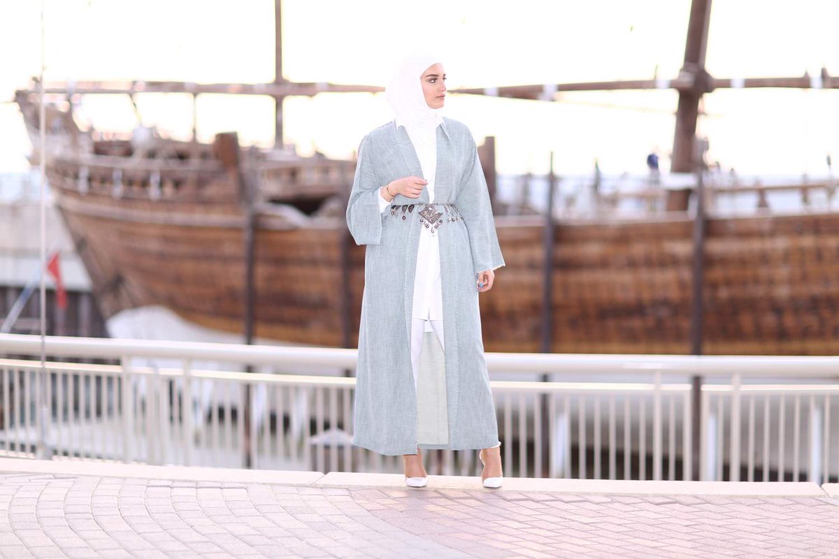 almall's tweet photo. اعتمدت #دلاليد العباية بطريقة عصرية لإطلالاتها الرمضانية هذا العام، فأيها تفضلين؟
@DalaliD #dalalid #رمضان #موضة https://t.co/r9df113YMz