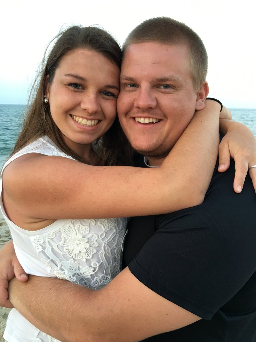 kkshankel's tweet photo. Happy 21st Birthday @TJMETZ62 !!! I hope you have the best day, you deserve it so much more,I love you๐๐ #yoursoold https://t.co/CKBM52GhRl