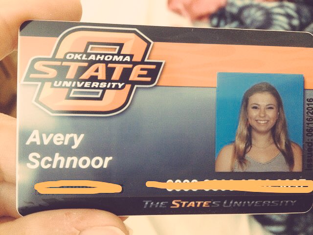 averyschnoor_'s tweet photo. ITS OFFICIAL !!! #clichepost https://t.co/8hkFPLSdcV