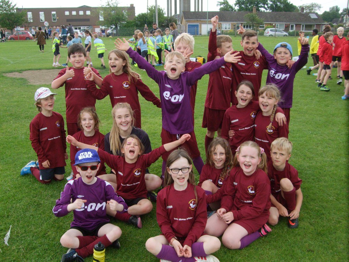 GillinghamPE's tweet image. Well done to Year 3&amp;amp;4 for an excellent effort at the Beccles and Lowestoft Primary Schools Athletics Competition #PE