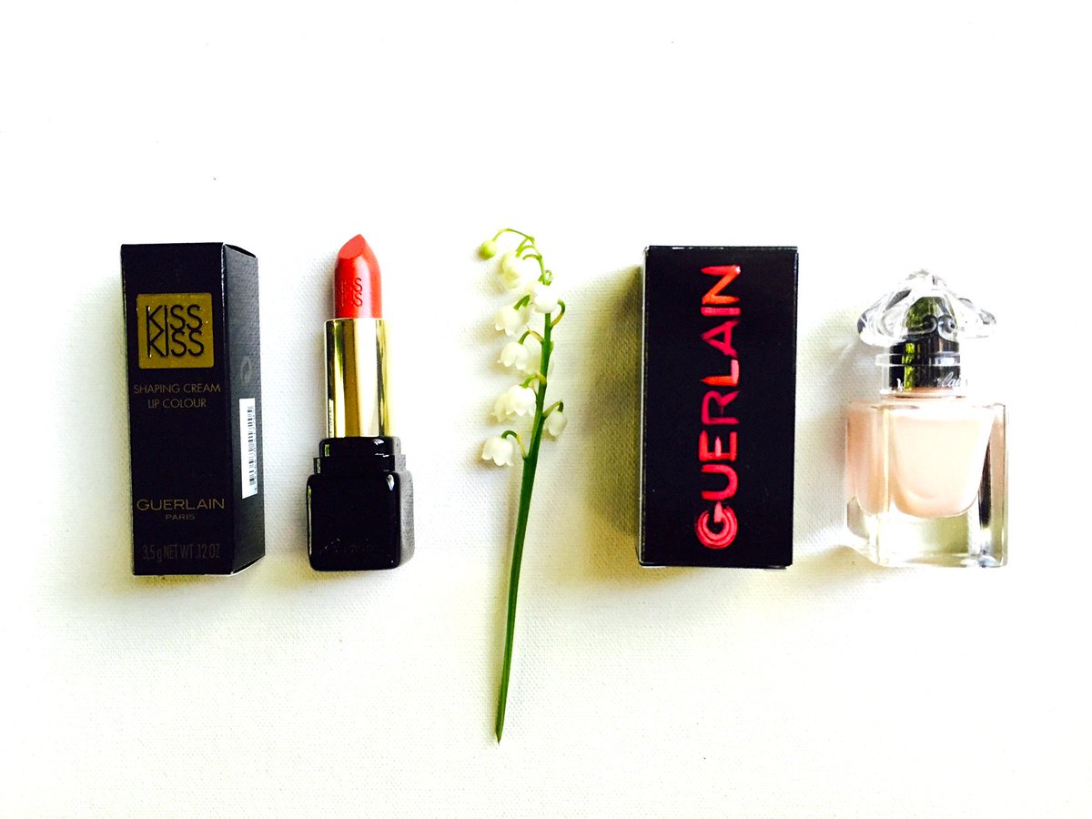 davelackie's tweet photo. I'm giving away this chic Guerlain lip &amp; nail duo on Twitter! To enter RT &amp; follow @davelackie (flower not included https://t.co/AgYFTSLIgD