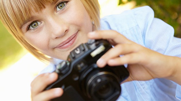 Nine-Year-Old Is an In-Demand Photographer -  abc1230news.1230thefan.com/2016/06/19/nin…