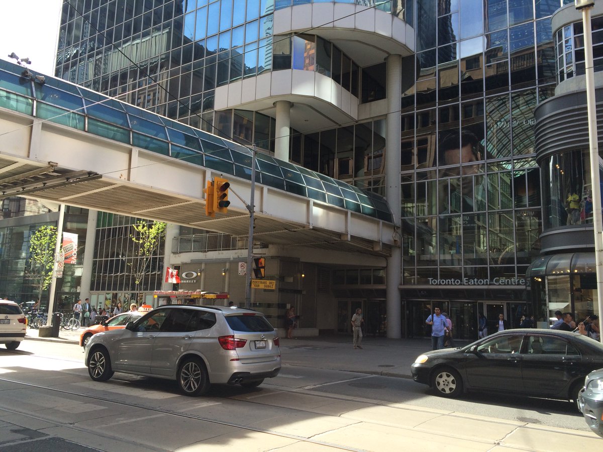 CentreCourtInc's tweet photo. Our #INDXCondos is less than a 10min walk from @CFtoeatonCentre, Toronto's landmark shopping destination! #DTcore https://t.co/DYgD2uZ6nF