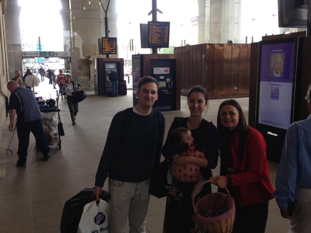 liz101211's tweet photo. @Virgin_TrainsEC Happy 1st Fathers Day to this #FirstClassDad https://t.co/0KOijOwmR1