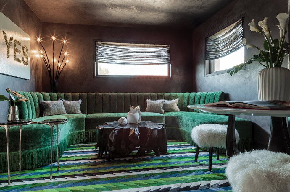 decorist's tweet image. Groovy glam lounge by Decorist Design duo Evars + Anderson ow.ly/pcuc301lm5i #SFDecoratorShowcase