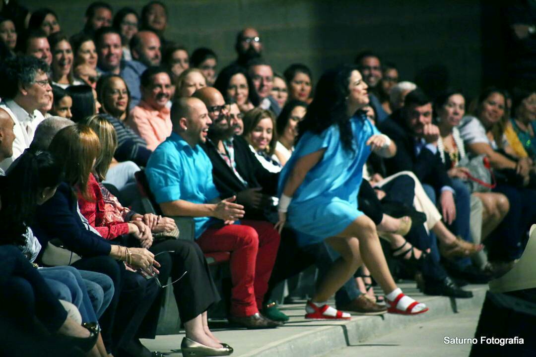 Recordamos esos momentos en los que nos acompañaron a llenar de vida las funciones. #RecuerdoCasiNormal