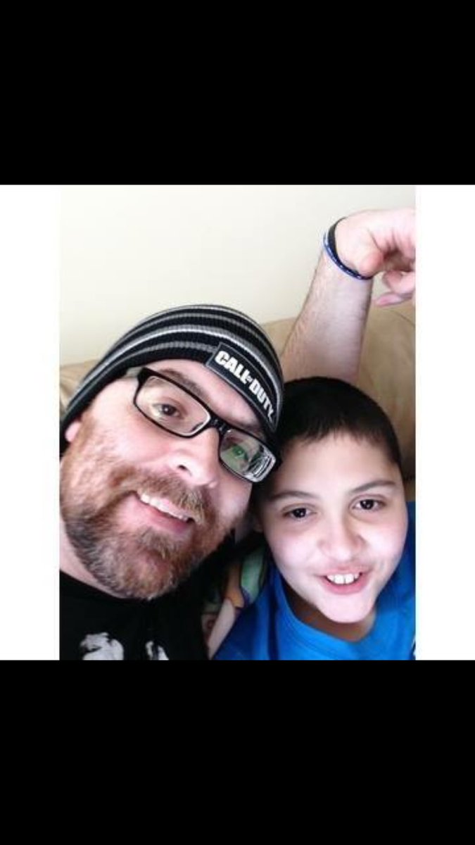 promandy's tweet image. Happy Fathers Day! ❤️😘 @Game4Autism