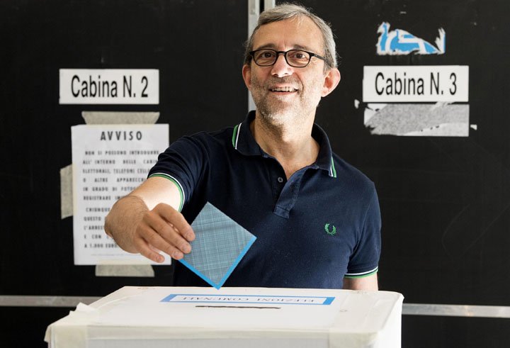 Italianos vão às urnas para definir eleições municipais; Em destaque, o candidato Roberto Giachetti. Claudio Peri/AP