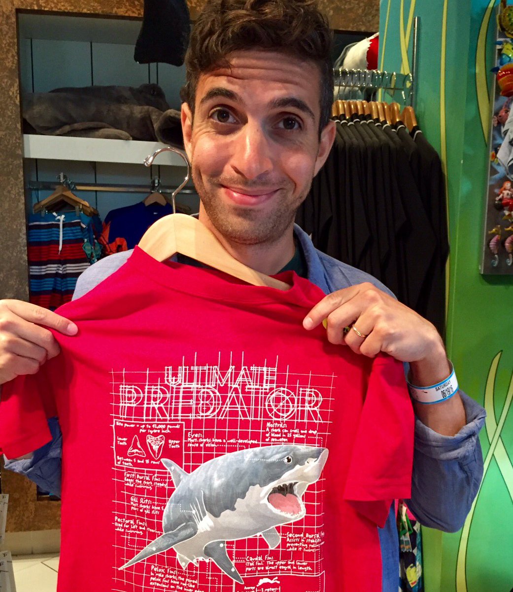 spigelbrett's tweet image. #ultimatepredator #eeeekbadtshirtslogan