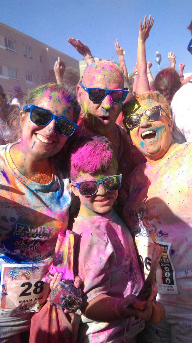 maariajosecs's tweet photo. Super domingo de #FamilyColourRun
Gracias a @gcaccesible y al Ayuntamiento de Ingenio 🏃😄 Así se corre con alegría https://t.co/4vVvS1Wvm6