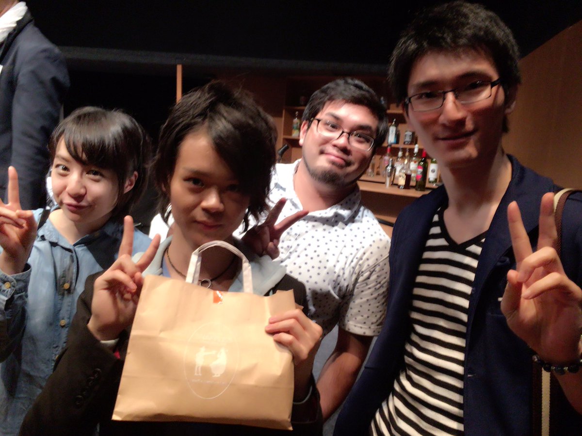 今日は漫劇で同じお話に出演していた小郷拓真くんの舞台「Dear Kir」を観劇してきました(*'▽'*)♪
アドリブで本当に笑った！笑
千秋楽おつかれさまでした\( ¨̮ )/