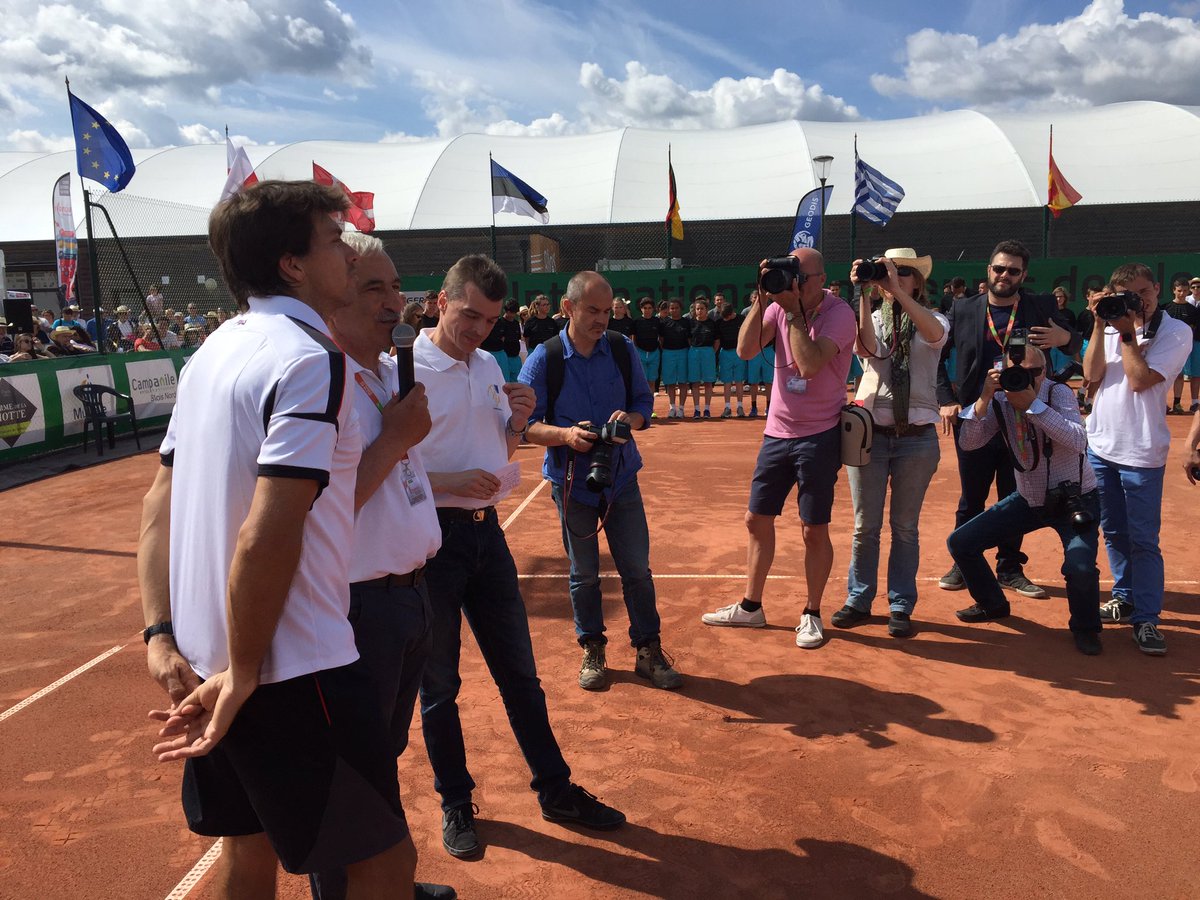 ThomasCourtois7's tweet photo. Carlos Berlocq s'impose contre Steve Darcis aux Internationaux de Tennis de Blois #BNPParibas @AgenceBlois41 https://t.co/CTov3ngSr1
