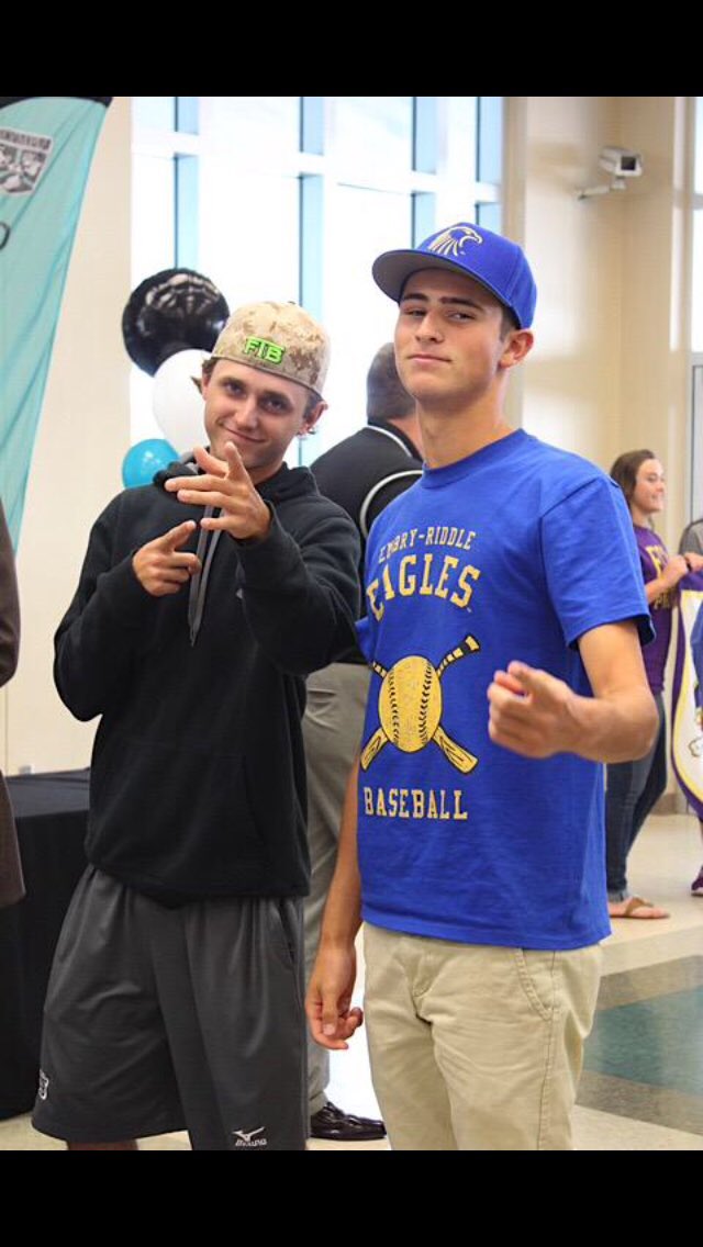 adorso3's tweet photo. Happy birthday home boy , see you tomorrow😝 #niceeye @Nick_dearing https://t.co/XKHJEpyYDi