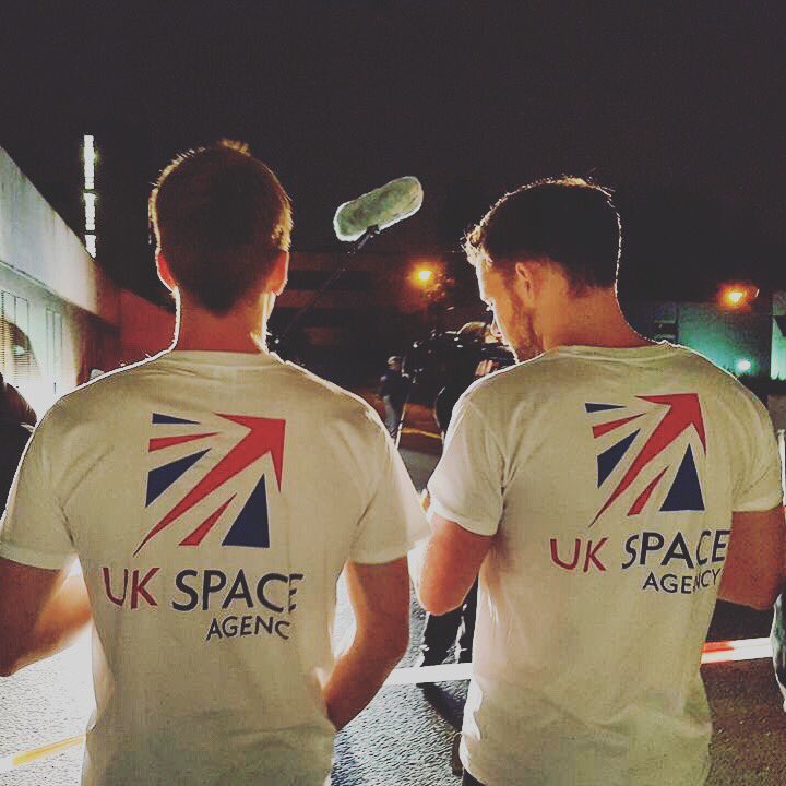 Early hours of this morning waiting for <a href="/astro_timpeake/">Tim Peake</a> to arrive... #WelcomeHomeTim