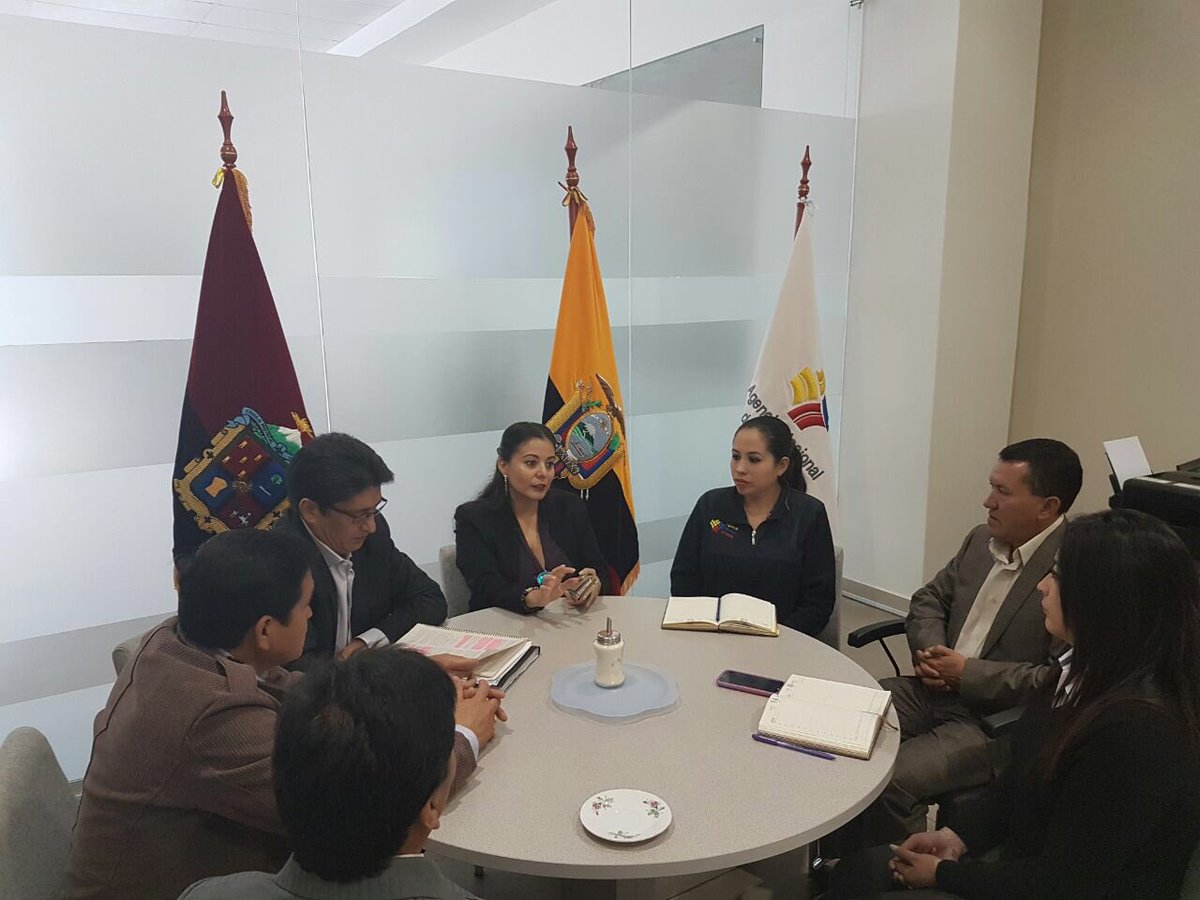 UPOTUGuayas's tweet photo. Presidenta @fenatture en reuniones de socialisacion con @ANT_ECUADOR @MichelDoumet @CTEcuador https://t.co/hQ3jFbUYYA