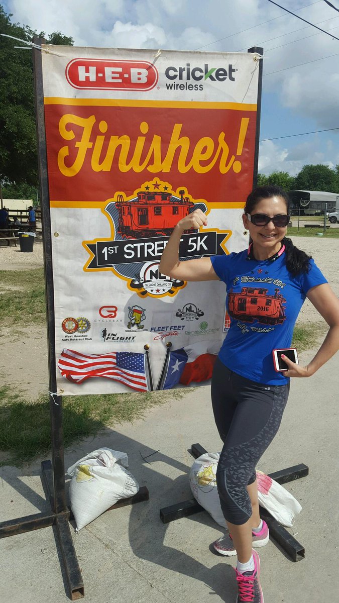 dxmedrano's tweet photo. Running is my sport! ❤️ 2 🏃🏼 #runner #racer #workoutdiva https://t.co/xlDtxfRCg2