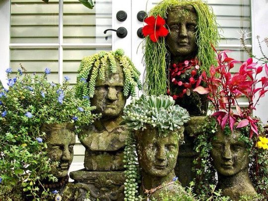LadyRaynbow's tweet image. #Plants #CreativeContainers #ArtInNature #LandscapingDecor 💗💚💙🌴🌷🐦🌴🌻🌲🐸🐞🐢🐝🐌🐍