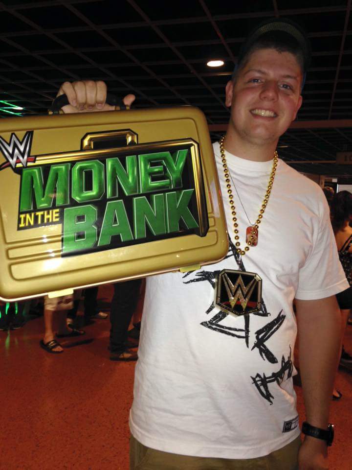 LunaticFringe92's tweet photo. #MITB2016 I've been ready to cash in since @WWE #MITB2015 in Ohio! @WWEUniverse https://t.co/HsACZDEK7x