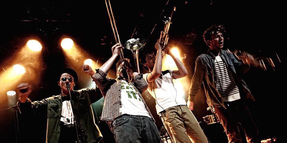 Surprise! <a href="/GALLOWSTREET/">Gallowstreet</a> gaat om 24:00 het dak eraf blazen! #oerol16