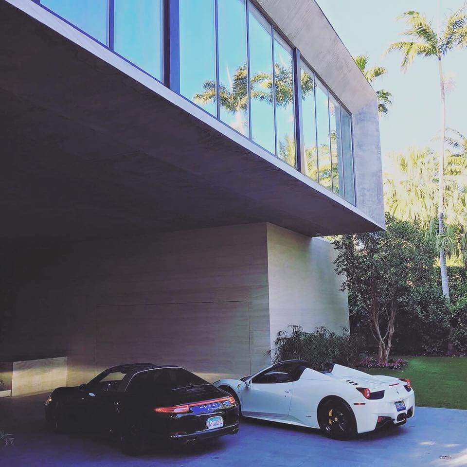 MarbsVIP's tweet image. Luxury cars available for rent #marbs #vip. Contact us: bookings@marbsvip.com