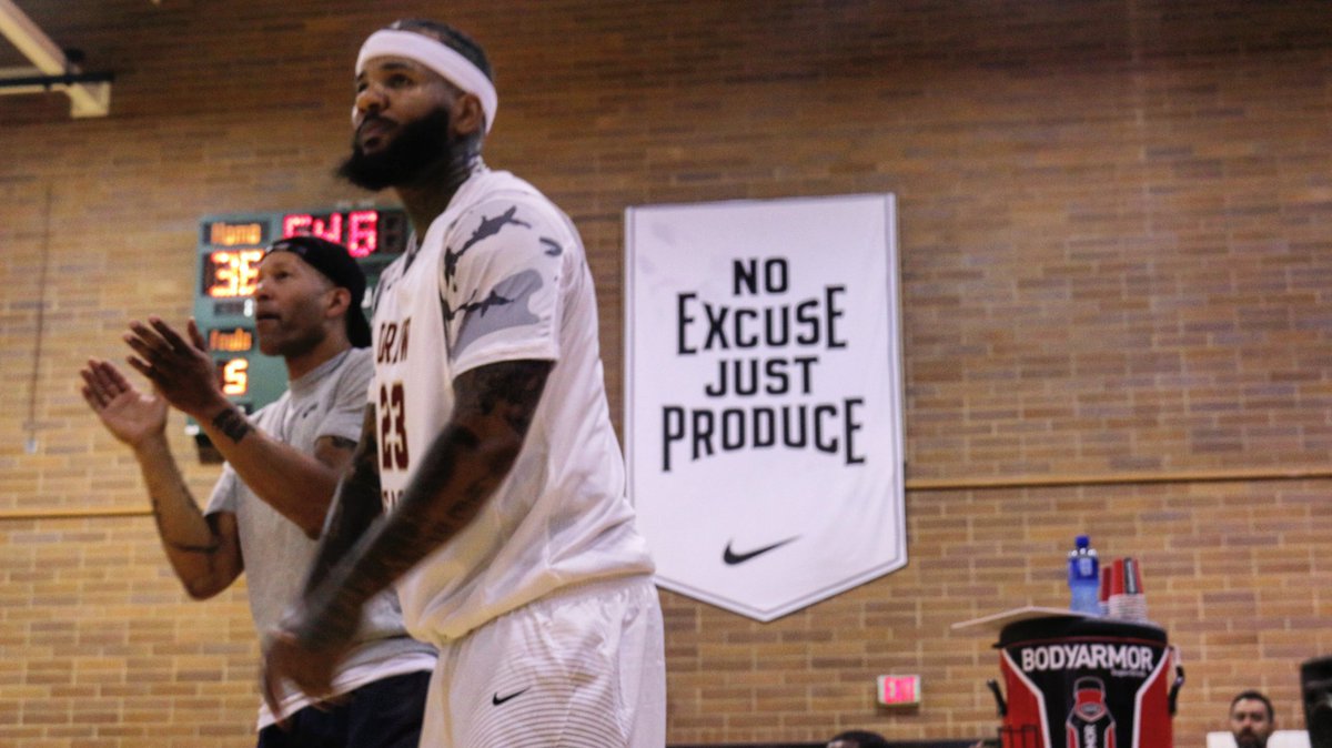 LegacyOfSleeper's tweet image. Editing the video for @thegame and his basketball team #SleepVision