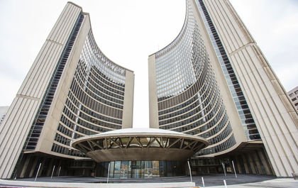TheTorontoSun's tweet photo. Almost half of Torontonians against increasing council size: Poll. https://t.co/3CtiVqMCAR #topoli https://t.co/tk2fx1k9X8