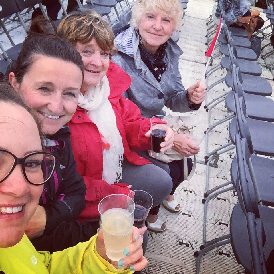 KtLo82's tweet photo. @LionelRichie we're ready for you!! X @ParcEirias #colwynbay @MascaraAndMud https://t.co/OZMxhiPPSX