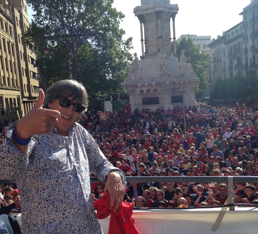 "Y es que yo sin ti, Enrique Martín, no sabría como subir..."

#OsasunaEsDePrimera