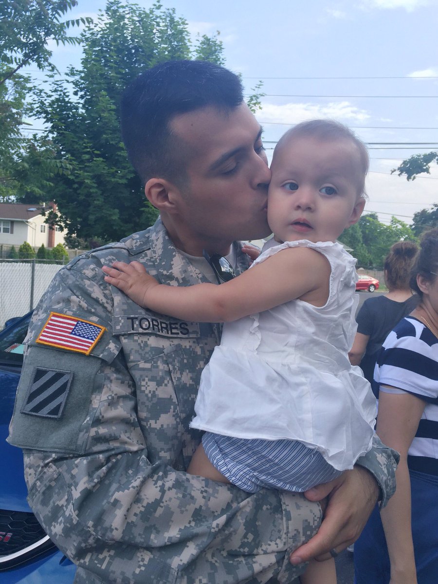 karenmarquez901's tweet photo. #HappyFathersDay To my husband #oursoldier #ourhero #BlessedAndGrateful ๐โค๏ธ๐ถ๐ผ๐๐๐ #princessdaddy ๐๐ถ๐ผ https://t.co/52Dyu9Pt8S
