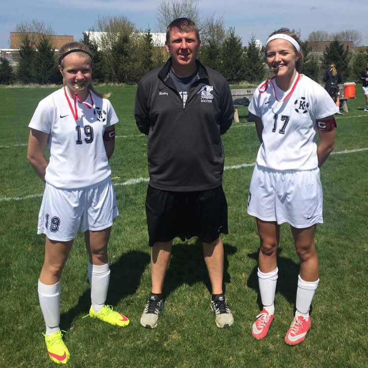 KHS_SnackBag's tweet photo. Happy Father's Day to COACH BICKLEY #champs #live https://t.co/HikpuIJvRb