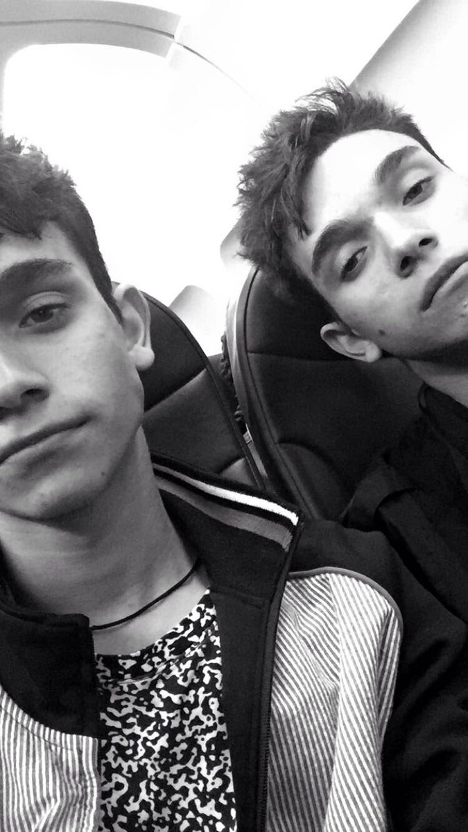 Lucasdobreedits's tweet photo. 🌚 https://t.co/v9FtYEkxho