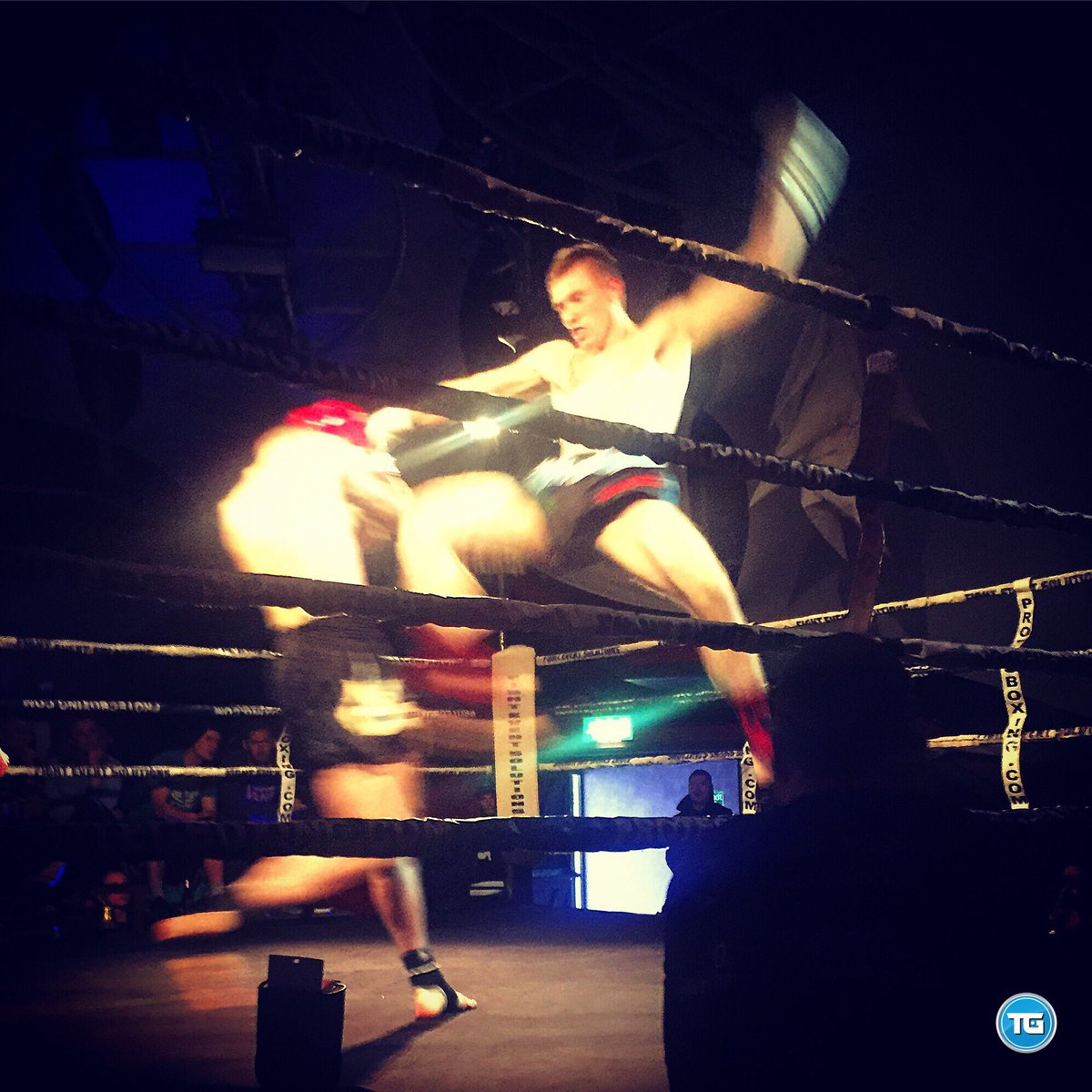 TouchglovesGym's tweet photo. Flying knee!! #muaythai #Cornwall https://t.co/Uwa6tdEYIW