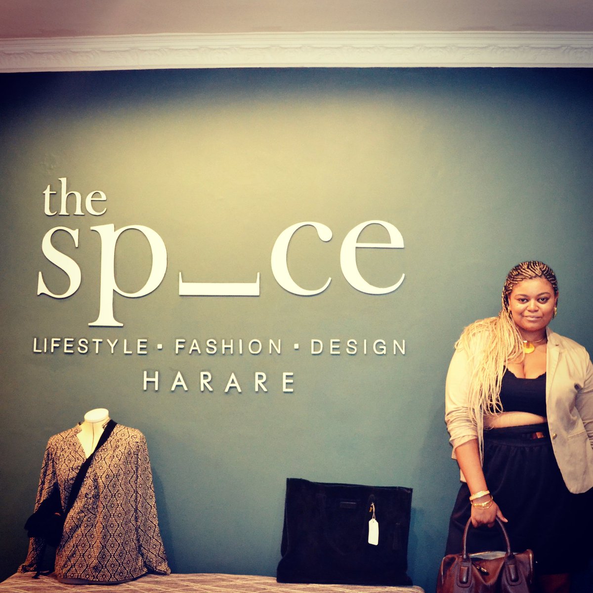ameera_mims's tweet photo. Last night at #thespaceharare what a vibe @ZFW_Official @shokoshoes #fashion #design #Zimbabwe https://t.co/62HS1nNn2E