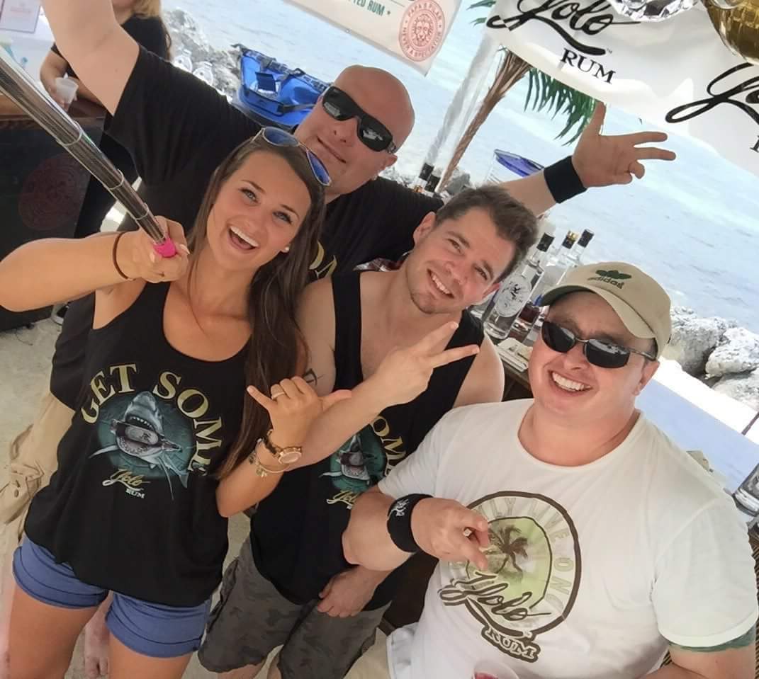 YoloRum's tweet photo. Wish you were here. #outpostattitude #funrum #BlazingMako #yolorum #getsome @GHOutpost https://t.co/MzVhxC6s5K