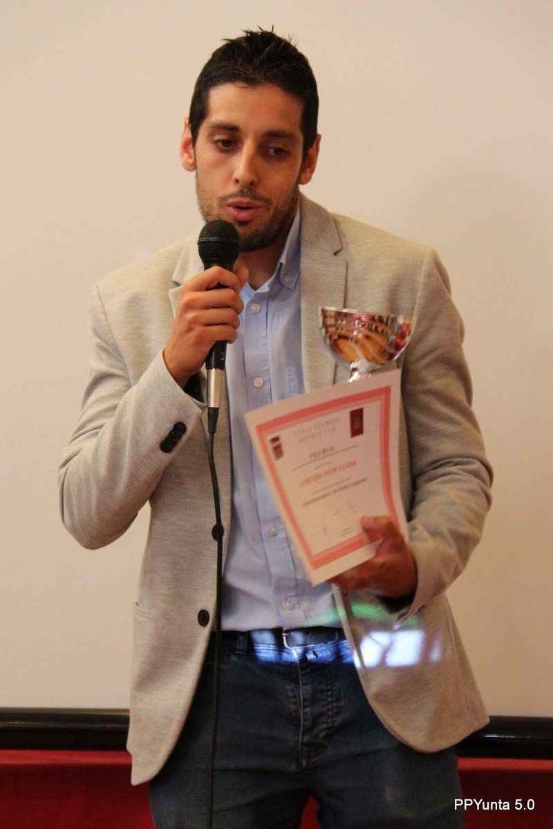 #PremiosDeporteCLM | Mejor entrenador de Autonómica femenina: Javier Vidal de <a href="/Malagonfsf/">C.D.B Malagón F.S.F</a>