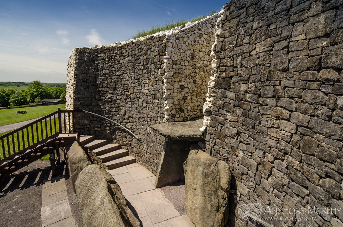 mythicalireland's tweet photo. 1938 folklore about the Newgrange stones later confirmed to be true.  https://t.co/sF0e3JpjlC #ireland #folklore https://t.co/ECnYI35n63