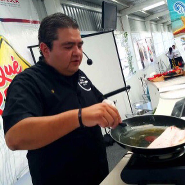 Larutaquerico's tweet photo. Invitan @Conapesca y @Comepesca
Disfruta de las clases y platillos con Pescados y Mariscos Mexicanos
#QueRicaRuta https://t.co/7VrdgTcn7N