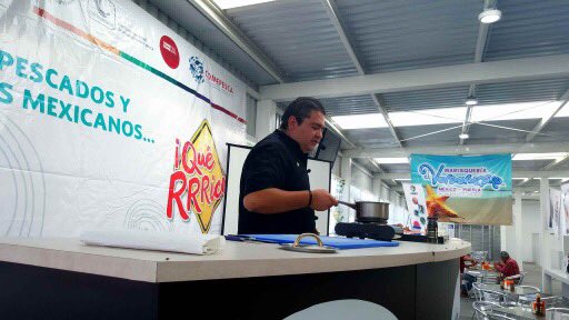 Larutaquerico's tweet photo. Invitan @Conapesca y @Comepesca
Disfruta de las clases y platillos con Pescados y Mariscos Mexicanos
#QueRicaRuta https://t.co/7VrdgTcn7N