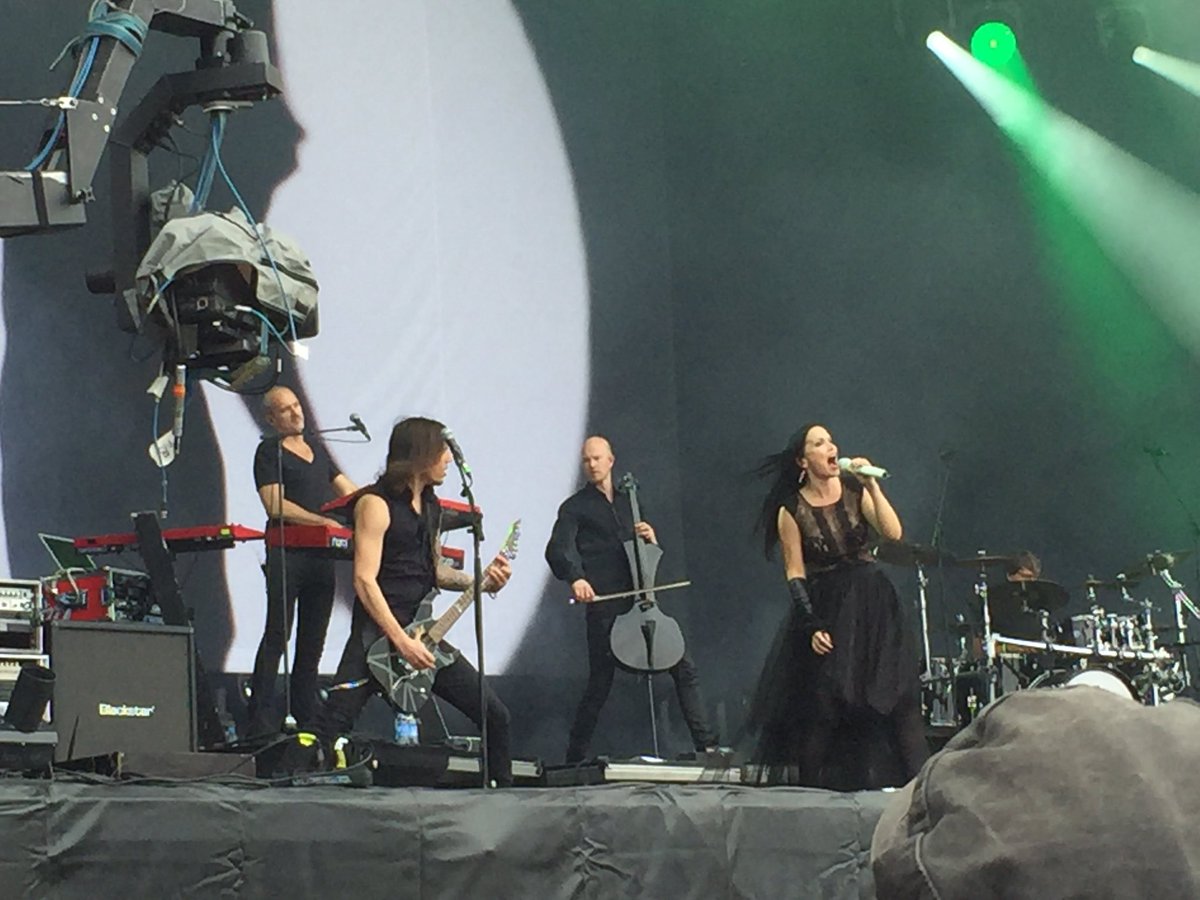 Come on ! 🤘🏻 <a href="/hellfestopenair/">Hellfest Open Air Festival</a> <a href="/tarjaofficial/">Tarja Turunen</a> #hellfest #hellfest2016