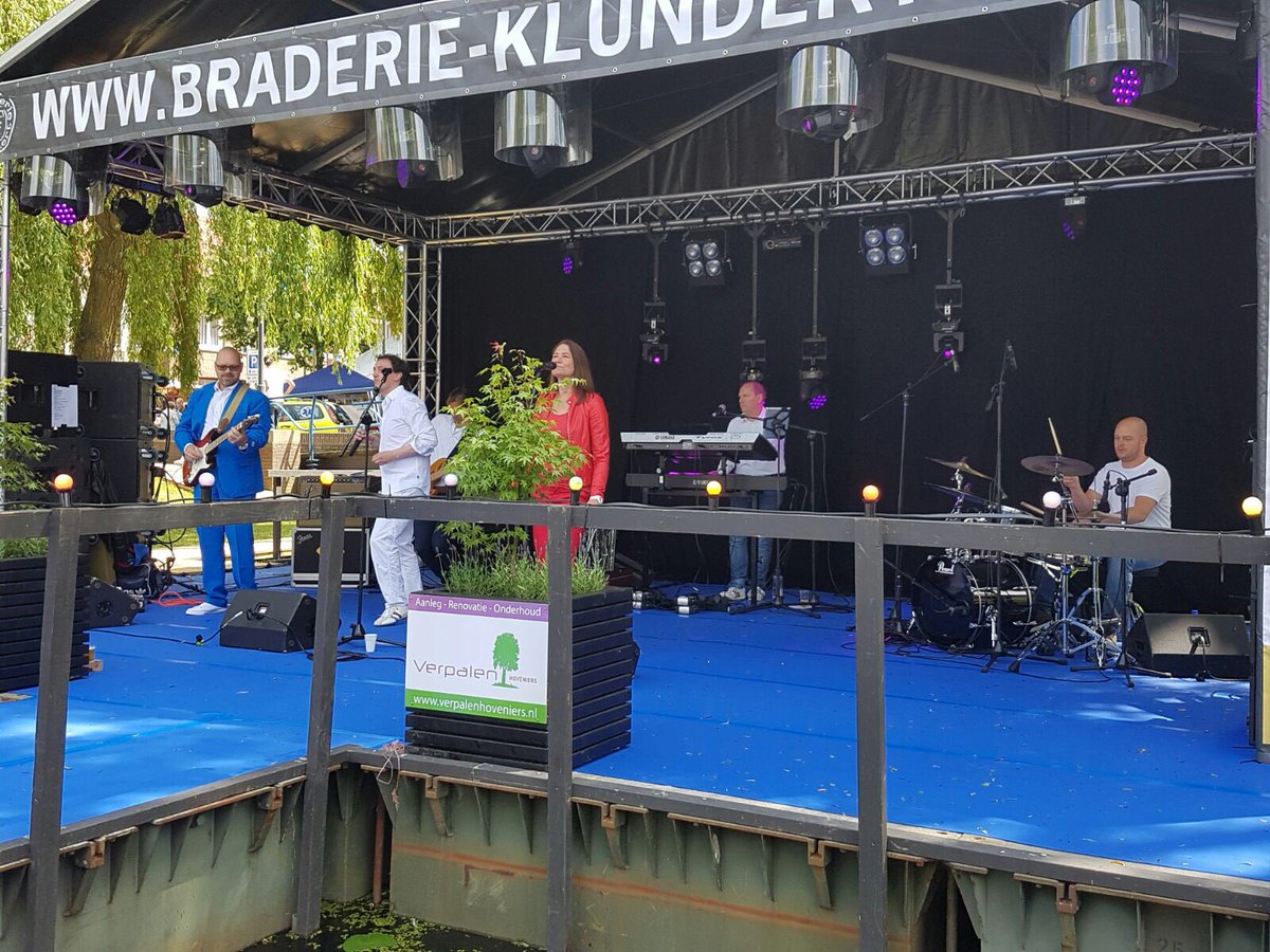 bandbranding's tweet photo. Top dag gehad in Klundert tijdens de braderie https://t.co/ctTSYsvxJ6 https://t.co/qa92KoLgKj