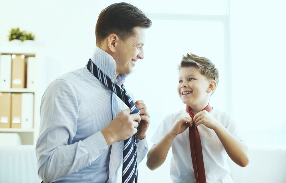 usemybenefits's tweet photo. To the world you are a Dad. To your family you are the world. #HappyFathersDay to all UseMyBenefits members! #myhero https://t.co/oZ5LsV2DzZ