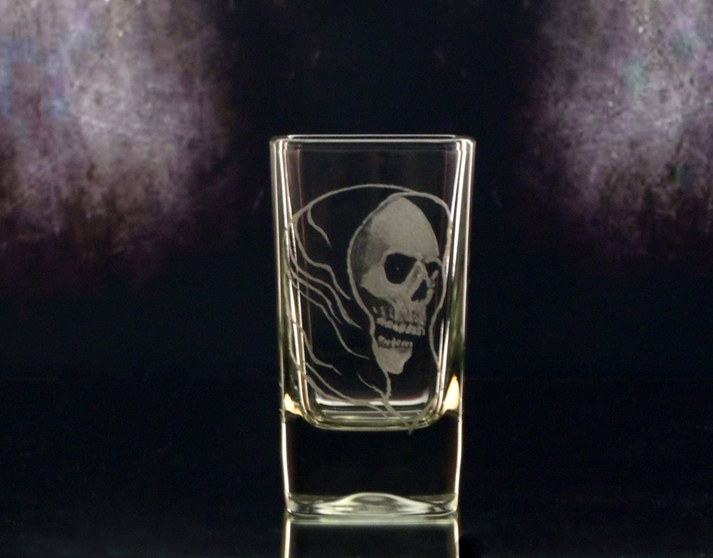 GGEngraving's tweet image. Shot Glass grim reaper clear glass shot glass,skull  glassware, gifts … tuppu.net/e9ceaf5f #wine #CustomBarware