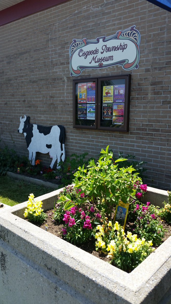 Its a great day to tour <a href="/OsgoodeMuseum/">Osgoode Museum</a> gardens for #gardendays <a href="/gardensottawa/">Gardens Ottawa</a> <a href="/CanadasGardens/">Cdn Garden Council</a>