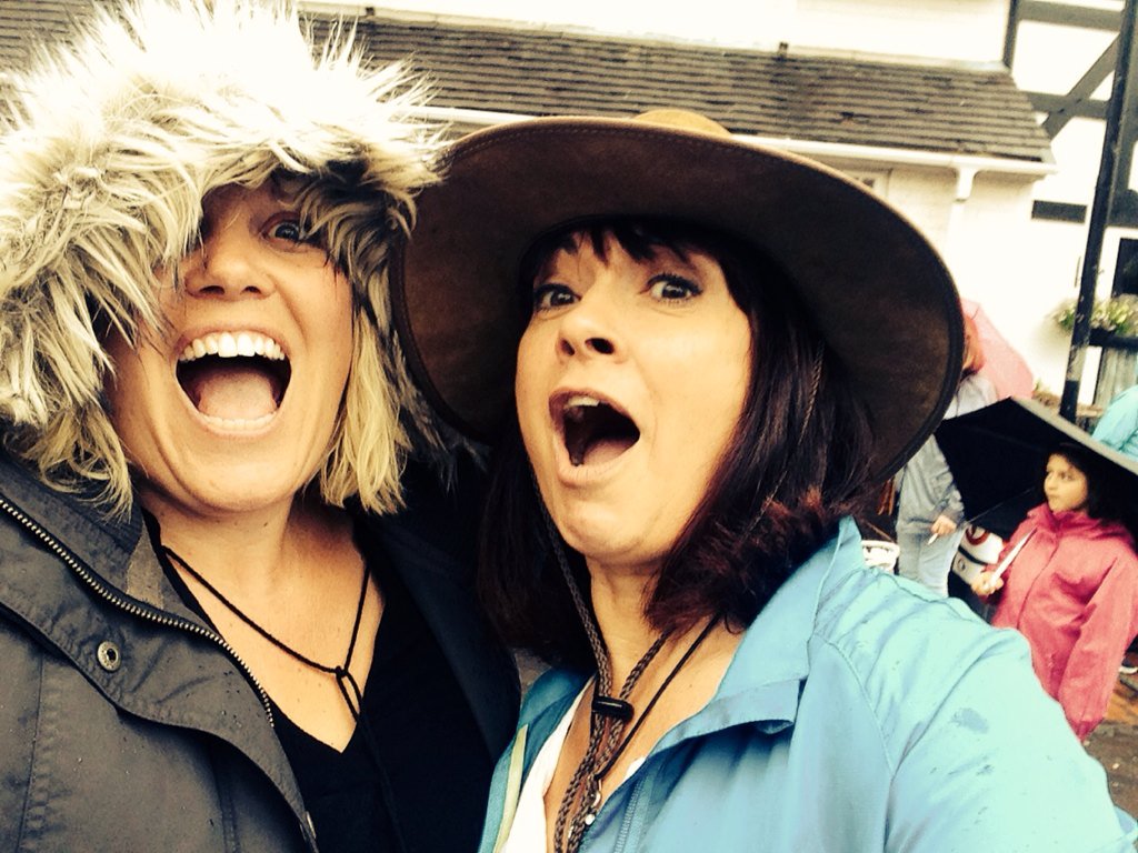 Stentons's tweet photo. Rain hasn't stopped play at #Bfest2016 @broseleysummer what a brilliant day! ❤️🎤🎵🎶🍹🍻 https://t.co/jLlggpkpwc