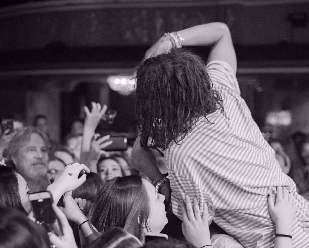 thisisLANY's tweet photo. happy father's day! you can listen to "yea, babe, no way" on @applemusic if you want: https://t.co/0dX02mgkGD. https://t.co/2L7qf1NMTr