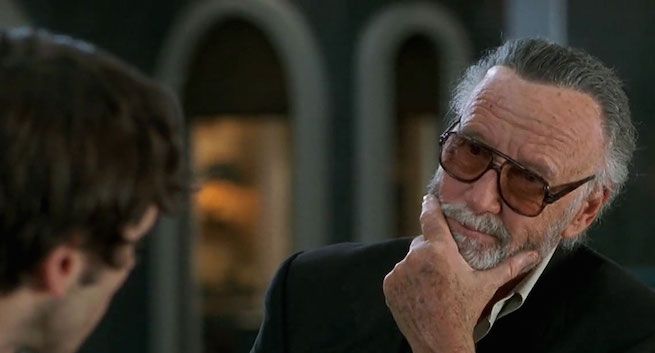 ComicBook's tweet photo. Hey @ThatKevinSmith ! @TheRealStanLee  picks Mallrats as favorite movie that he's been in. https://t.co/YSJJf09emB https://t.co/XYYbtBL0p0