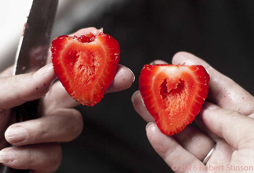 Arestinson's tweet photo. A #Strawberry moment. #2hearts https://t.co/CBvtntMZCu