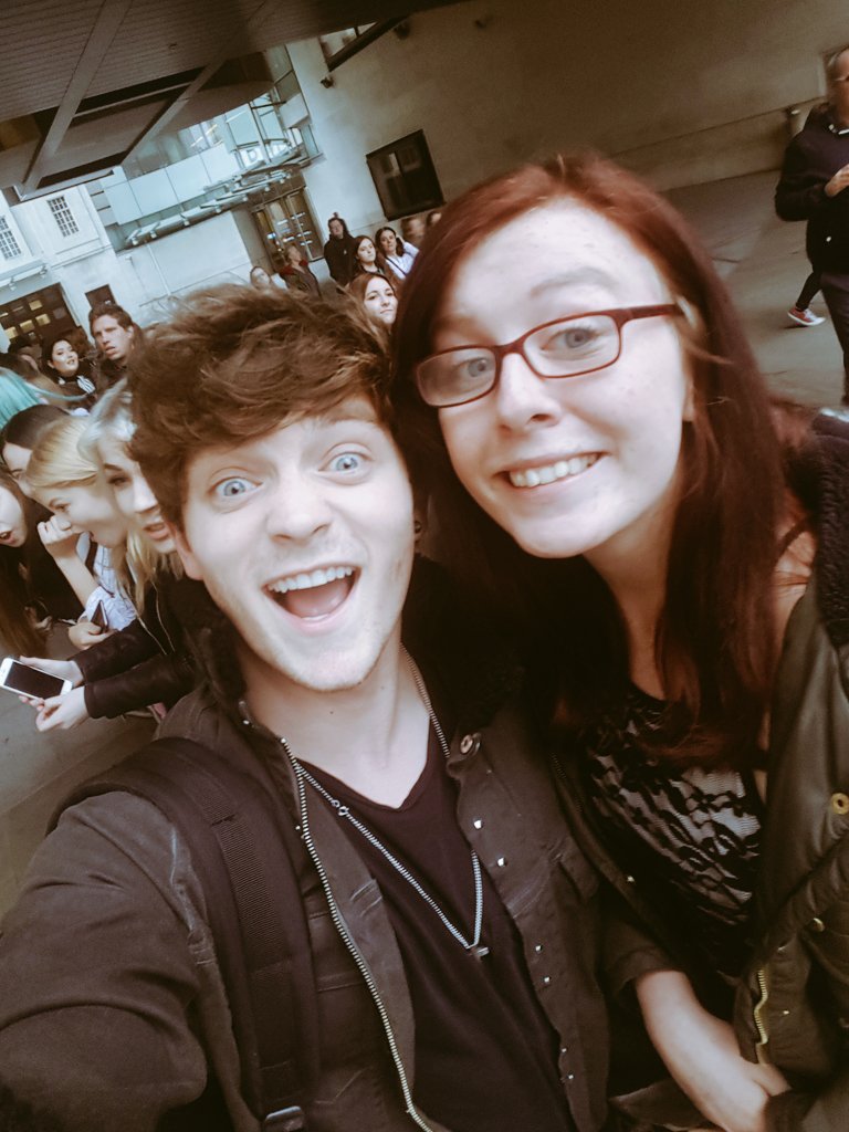 SmileyForCon tweet picture